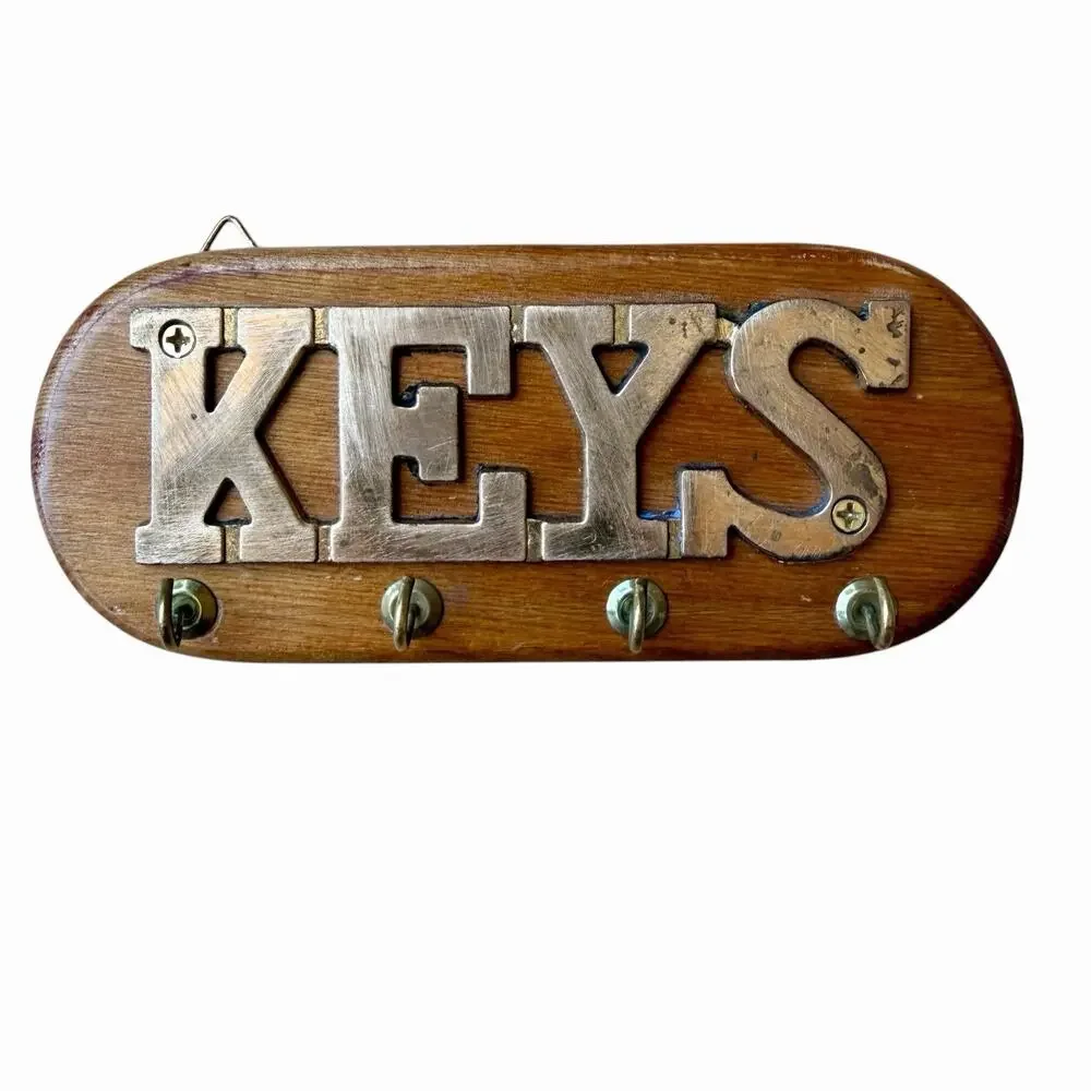 Vintage Wood Metal KEYS Wall Key Holder Rack 4 Hooks Made in Taiwan Rustic Decor